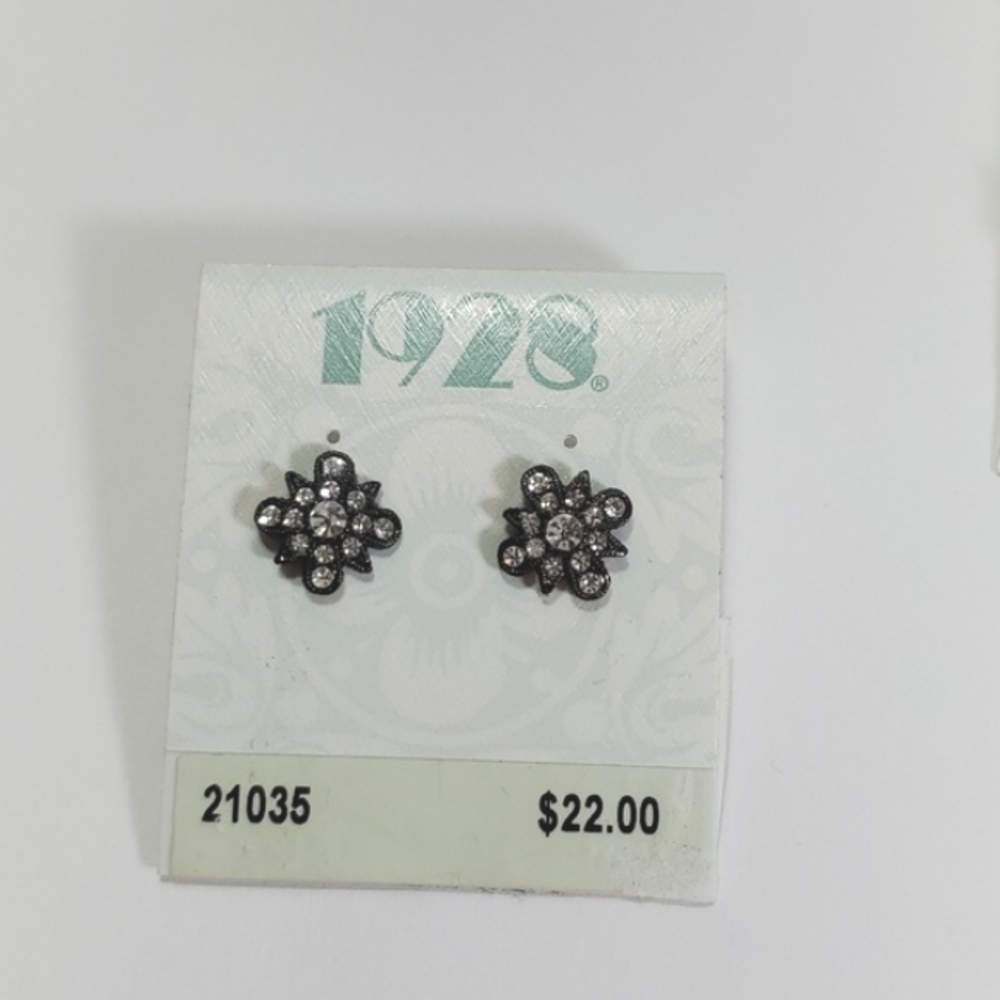1928 Earrings Bundle - Picture 2 of 7